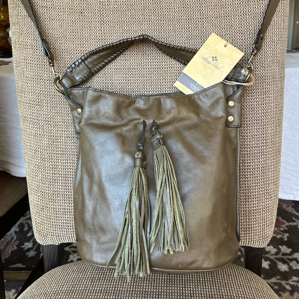 NWT Patricia Nash Octavia leather bucket crossbody bag B2808